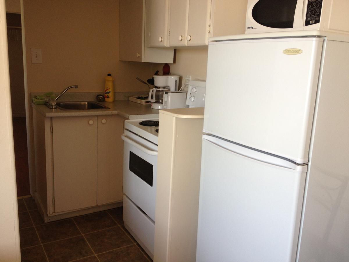 The Silverado Inn Dawson Creek Esterno foto